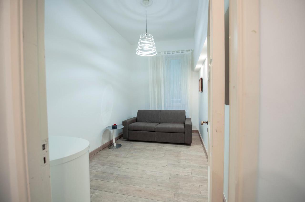 Mamo Florence - Amalia Piazza Signoria Apartment Екстер'єр фото