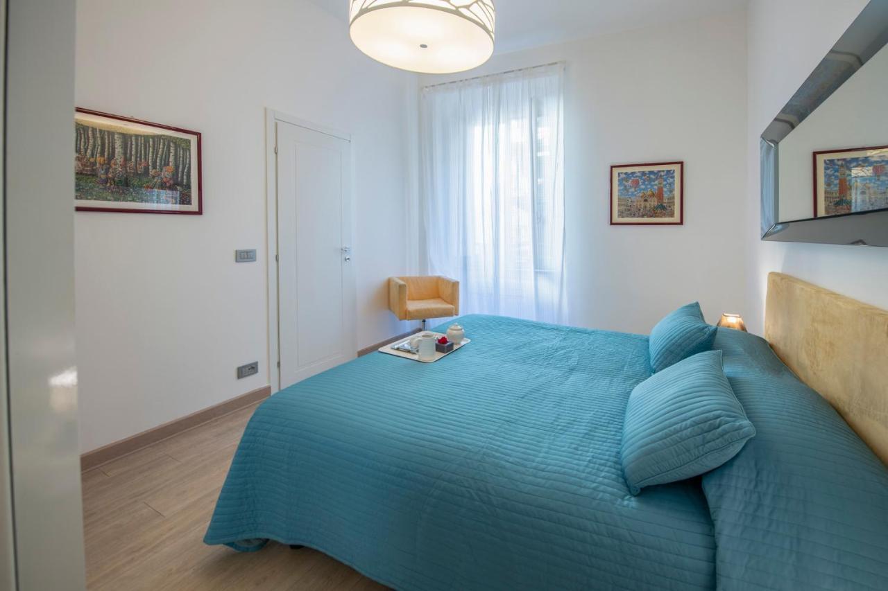 Mamo Florence - Amalia Piazza Signoria Apartment Екстер'єр фото