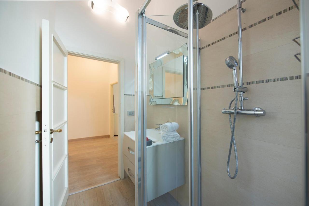 Mamo Florence - Amalia Piazza Signoria Apartment Екстер'єр фото